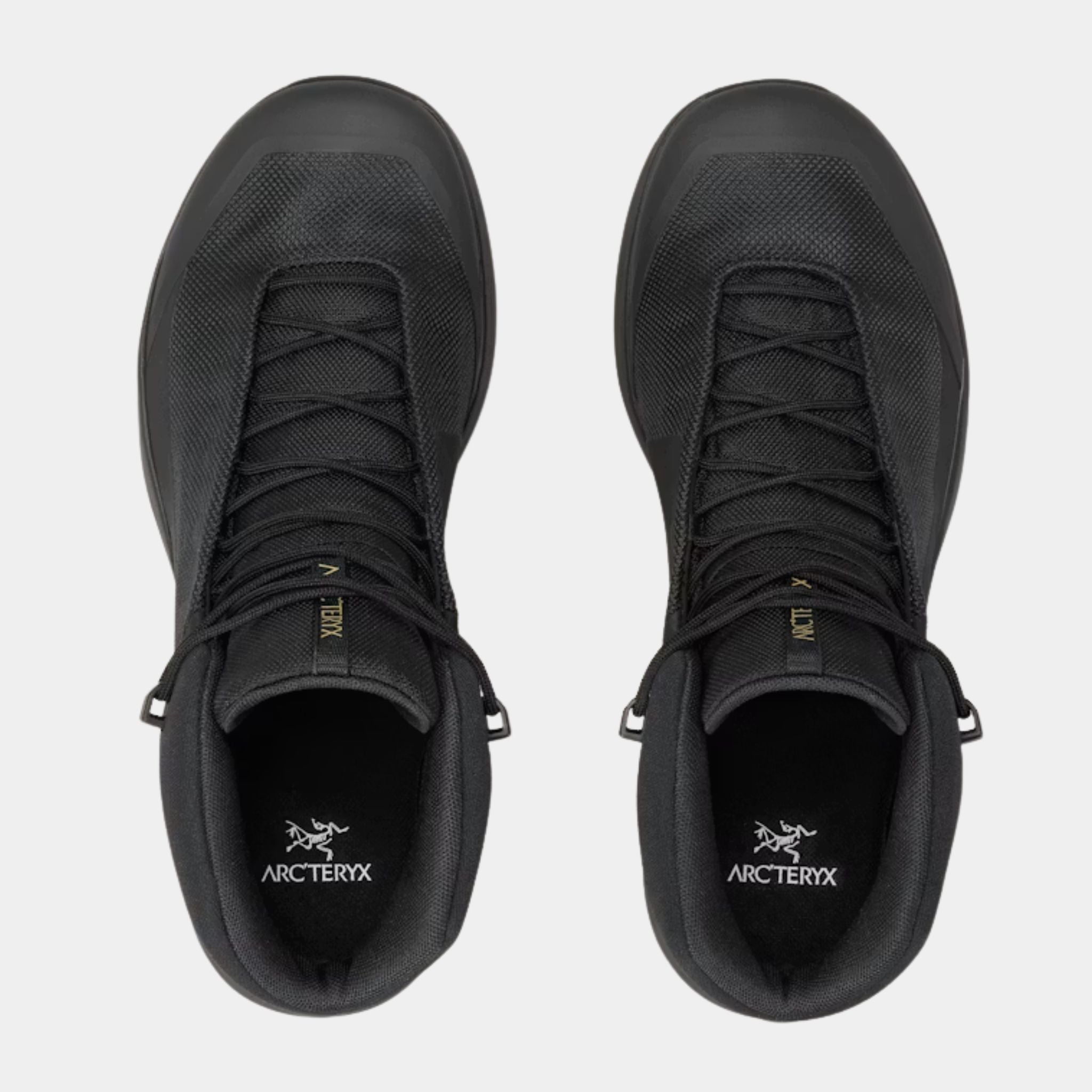 Top view of the Black Arc’teryx Kopec Mid GTX Boots