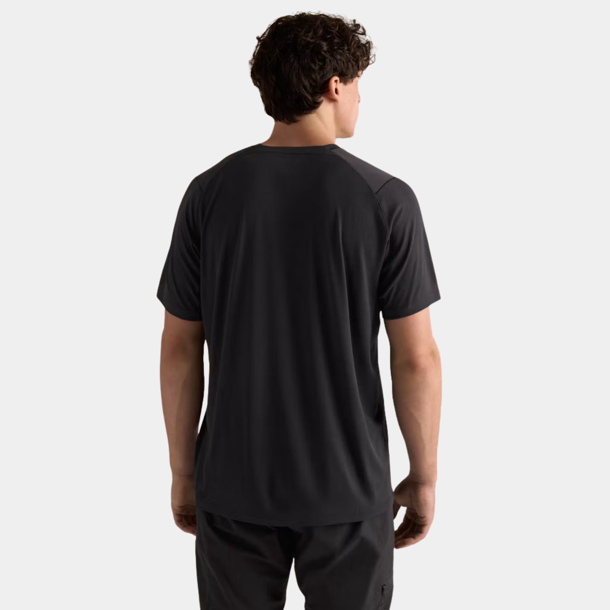 U.S. Elite Arc'teryx Cormac Crew Neck Shirt SS for hiking and trail running