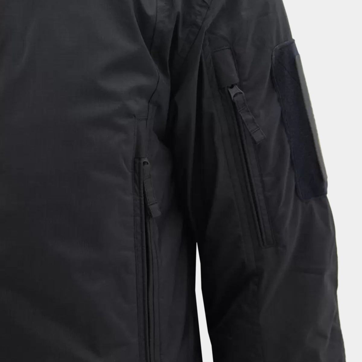 Carinthia HIG 5.0 insulated cold-weather jacket with underarm ventilation zips